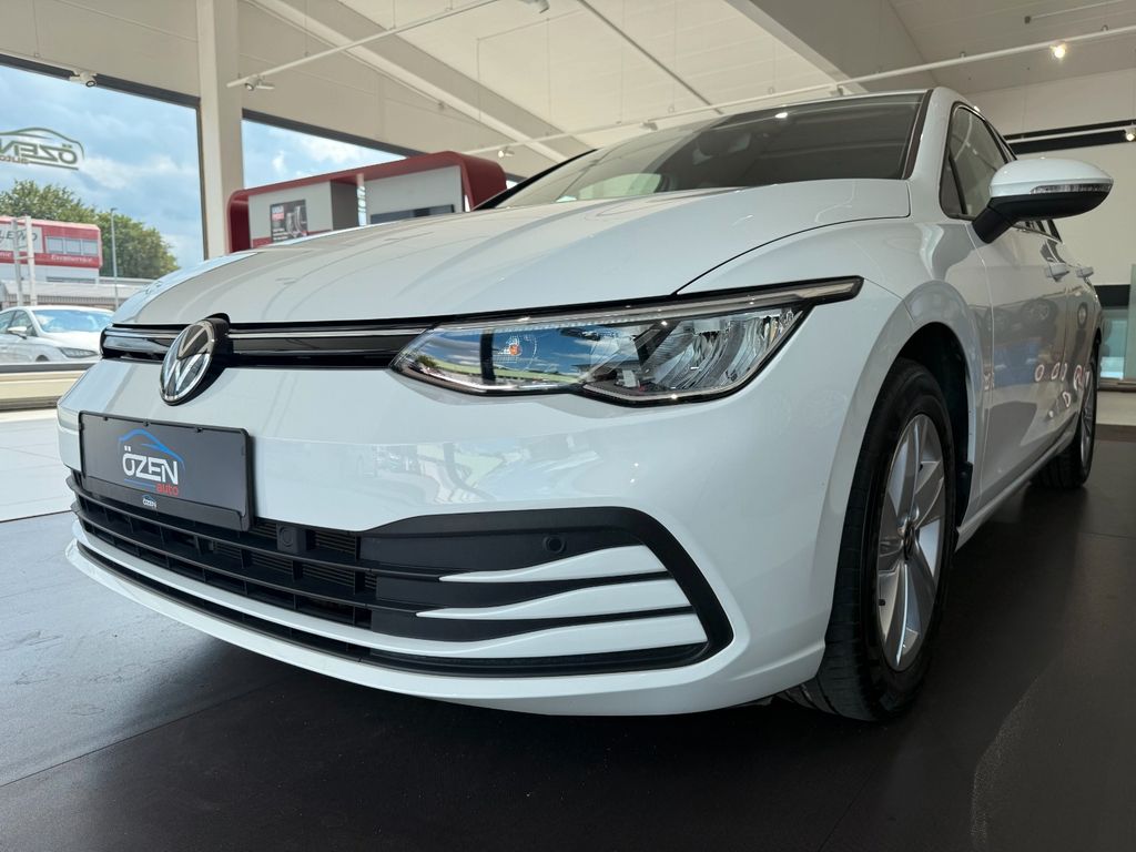 Volkswagen Golf — hlavná fotografia