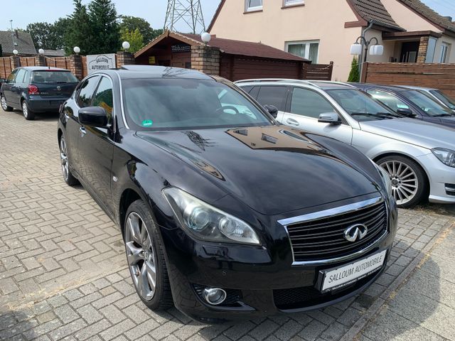 Infiniti Q70