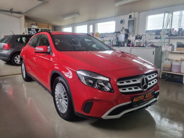 Mercedes-Benz GLA -Klasse GLA 200 CDI AUT*7G*NAVI*SHZ*RFK*PDC*