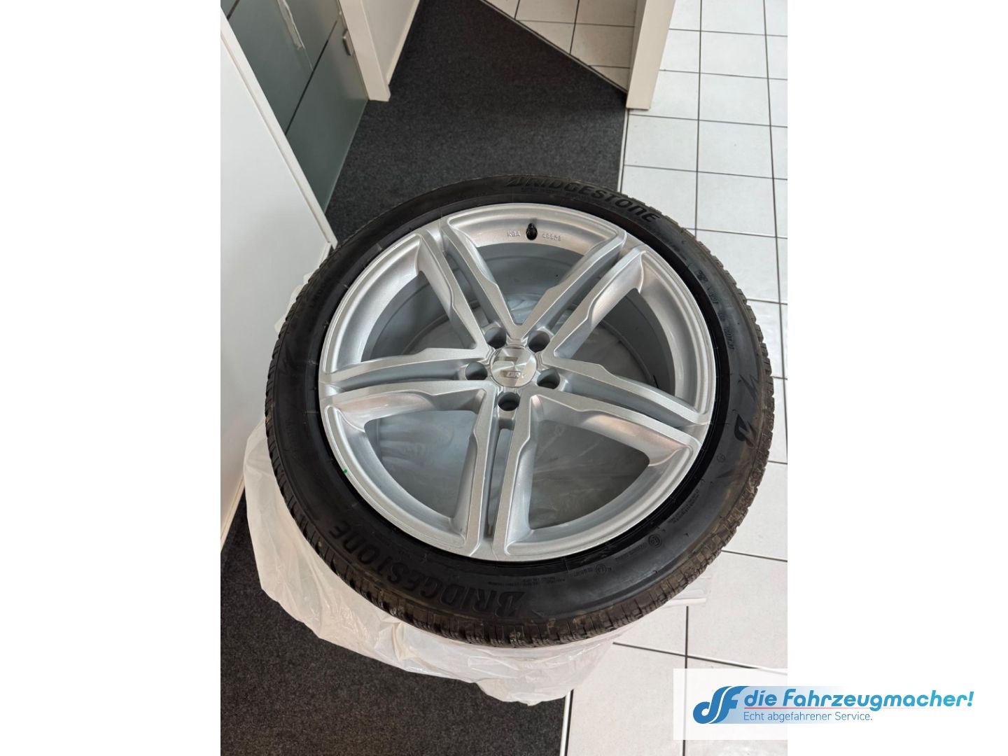 Fahrzeugabbildung Audi Q4 e-tron Sportback 40 Sportpaket AHK-klappbar N