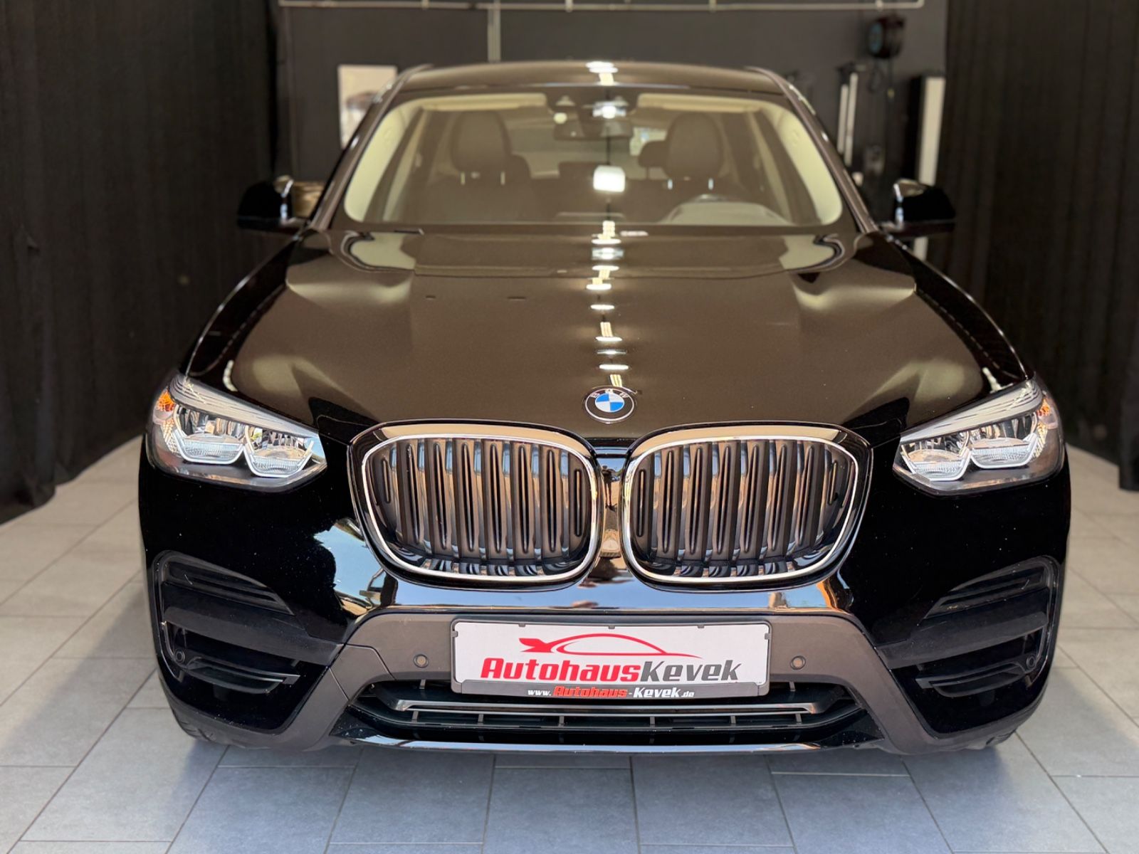 Fahrzeugabbildung BMW X3 xDrive 30d Advantage|HIFI|NAVI|AHK|