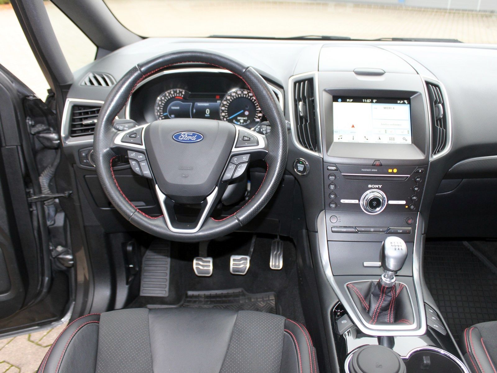 Fahrzeugabbildung Ford S-Max ST-Line 1,5 EcoBoost
