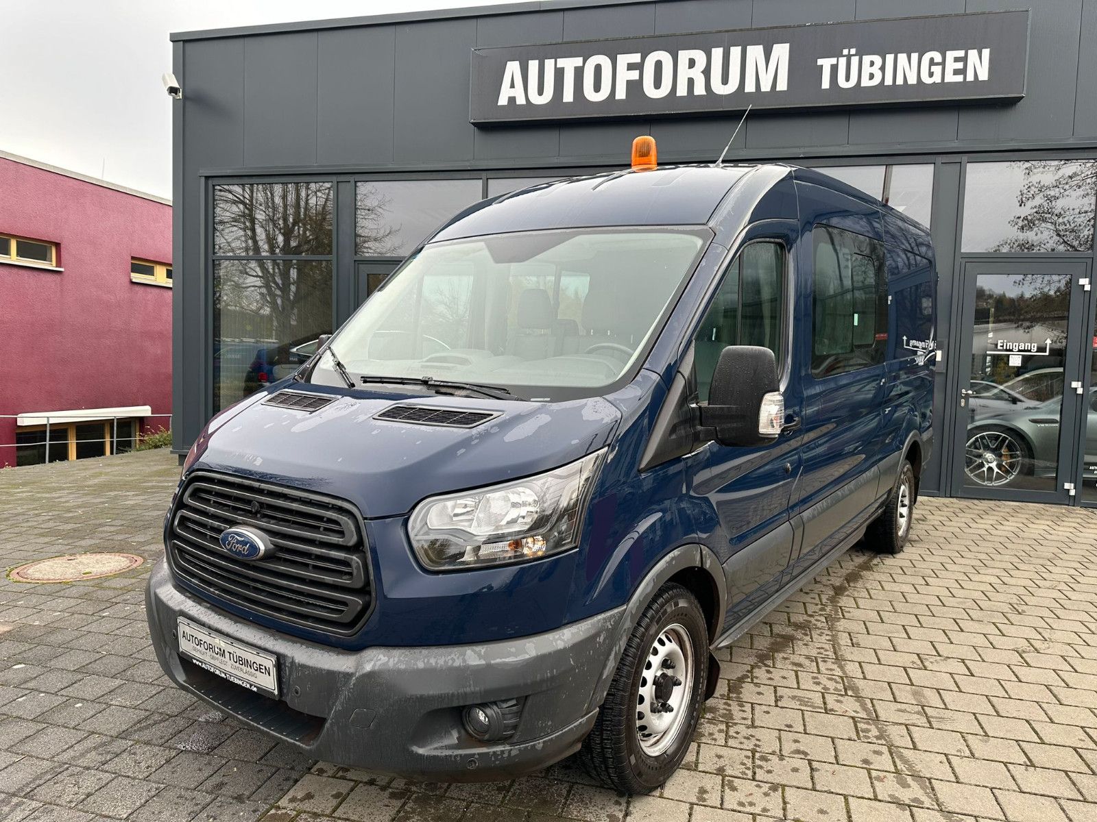 Fahrzeugabbildung Ford Transit 350 L3H2 DOPPELKABINE *6 SITZE*LEDER*