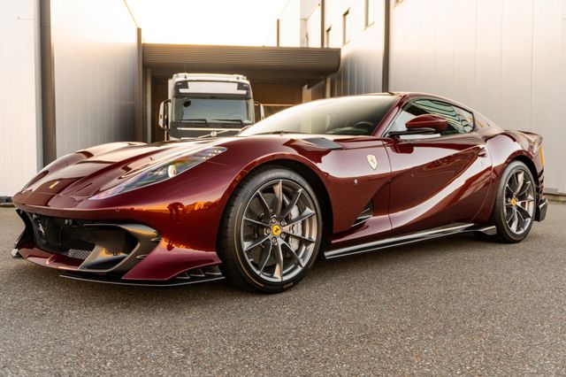 Ferrari 812 Competizione - Rosso Rubino - 1 of 999