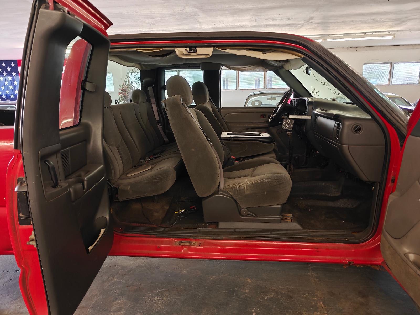 Chevrolet Silverado 2004 — photo 11