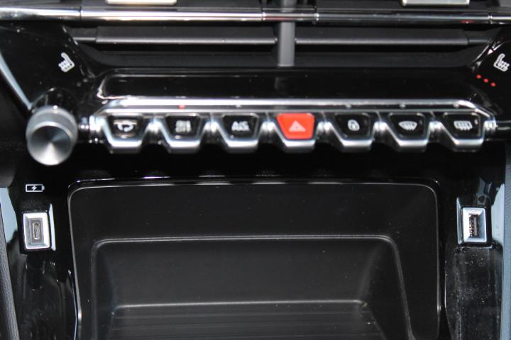 Peugeot 2008 *Geschwindigkeitserkennung* Kamera *
