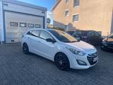 Hyundai i30 cw FIFA World Cup Edition + Top Zstand - Hyundai i30: Fifa Edition