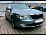 Skoda Superb 2.0 TDI DSG  Baujahr 2011 - Skoda Octavia: Super