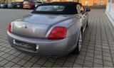 Bentley Continental GTC - - - graue Bentley Continental GTC