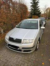Skoda Fabia 1,4 Limo 6y mit Anhängerkupplu... - Skoda Fabia 6Y mit Benzin-Antrieb