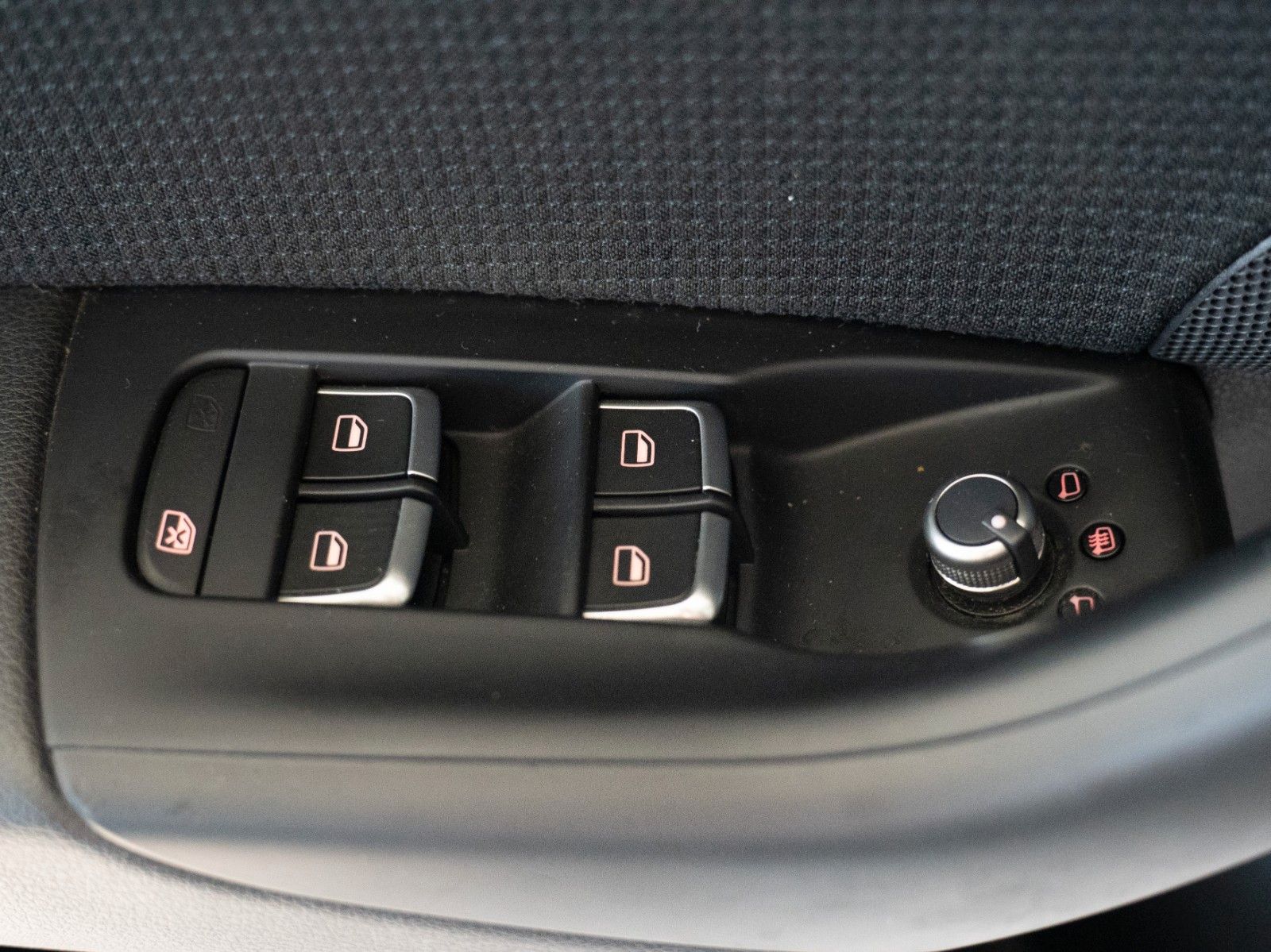 Fahrzeugabbildung Audi Q3 2.0 TFSI quattro AUTOM./ALLRAD/SITZHEIZUNG