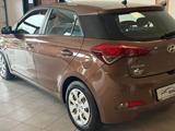 Hyundai i20 Active Pure - Hyundai i20: Active