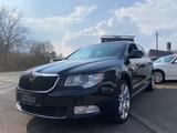 Skoda Superb Elegance*AUTOMATIK*LEDER*BLUETOOTH*XENON - Skoda Superb Elegance mit Benzin-Antrieb