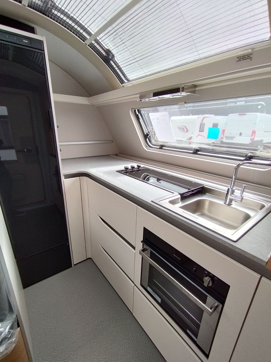 Fahrzeugabbildung Adria Adora 613 HT 2604,- EUR Sondernachlass