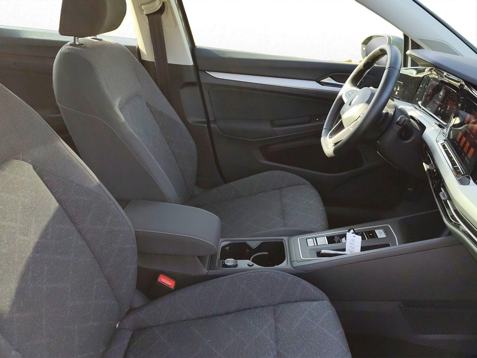 Volkswagen Golf VIII Variant 1.5 eTSI DSG LIFE*PANO*AHK*LED, миниатюра 5
