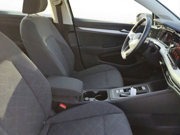 Volkswagen Golf - 6