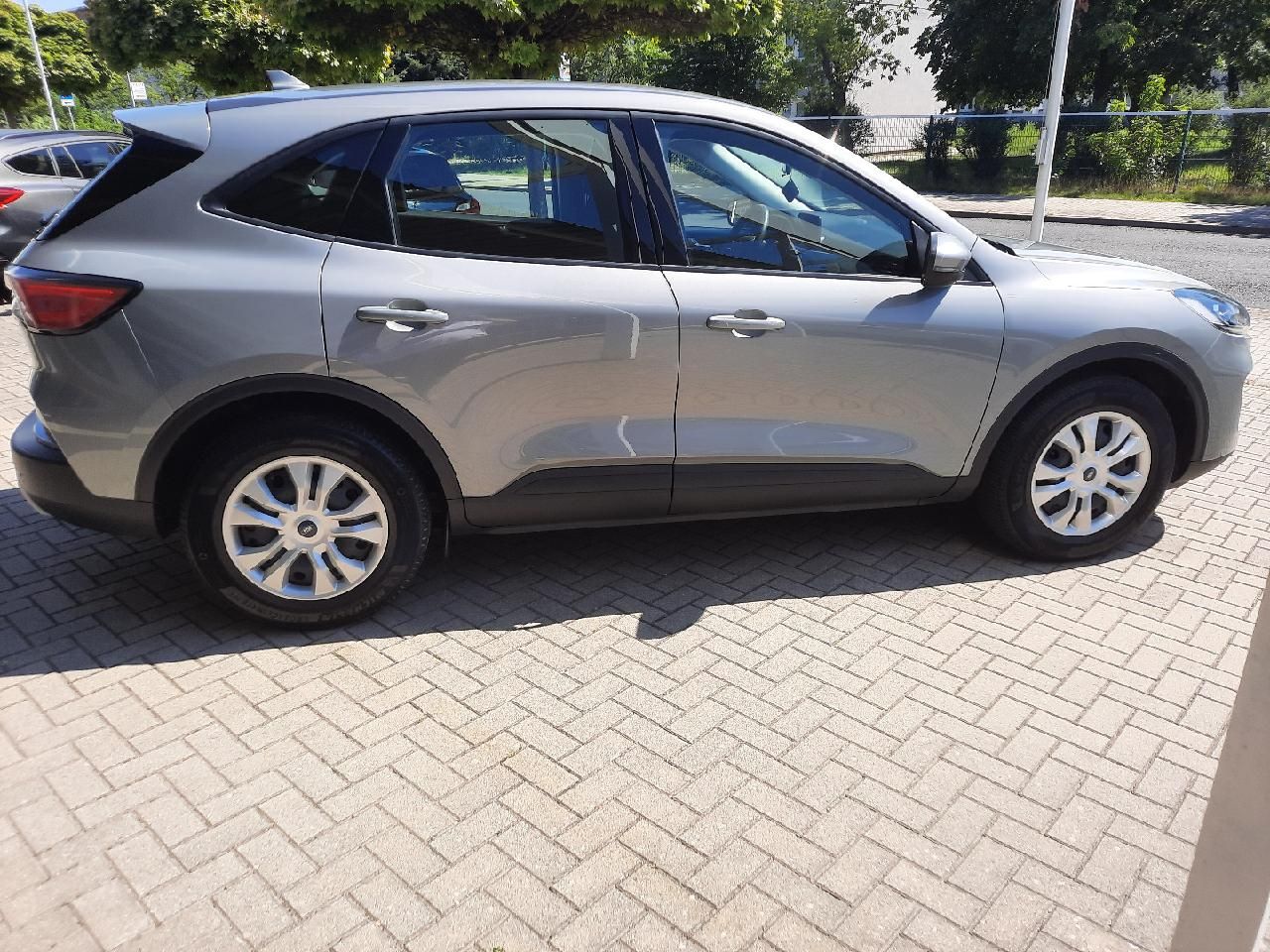 Fahrzeugabbildung Ford Kuga Cool & Connect