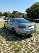 Skoda Superb 2.0 TSI DSG 4x4 STYLE STANDH. SCHIEBED. - Skoda Superb Gebrauchtwagen in Stuttgart