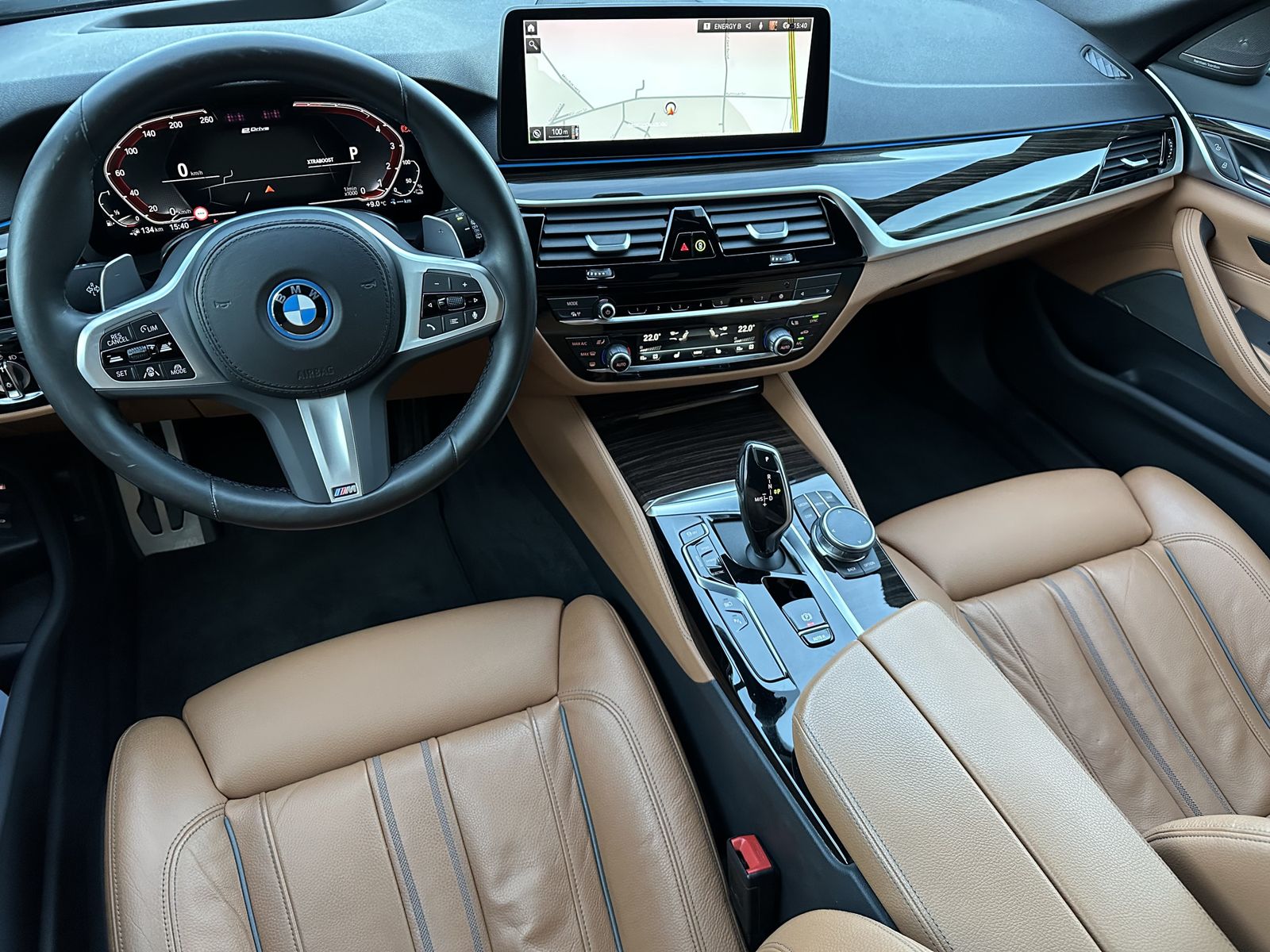 Fahrzeugabbildung BMW 530e Touring xD M-Sport Pro NAV+LASER+AHK+HEADUP