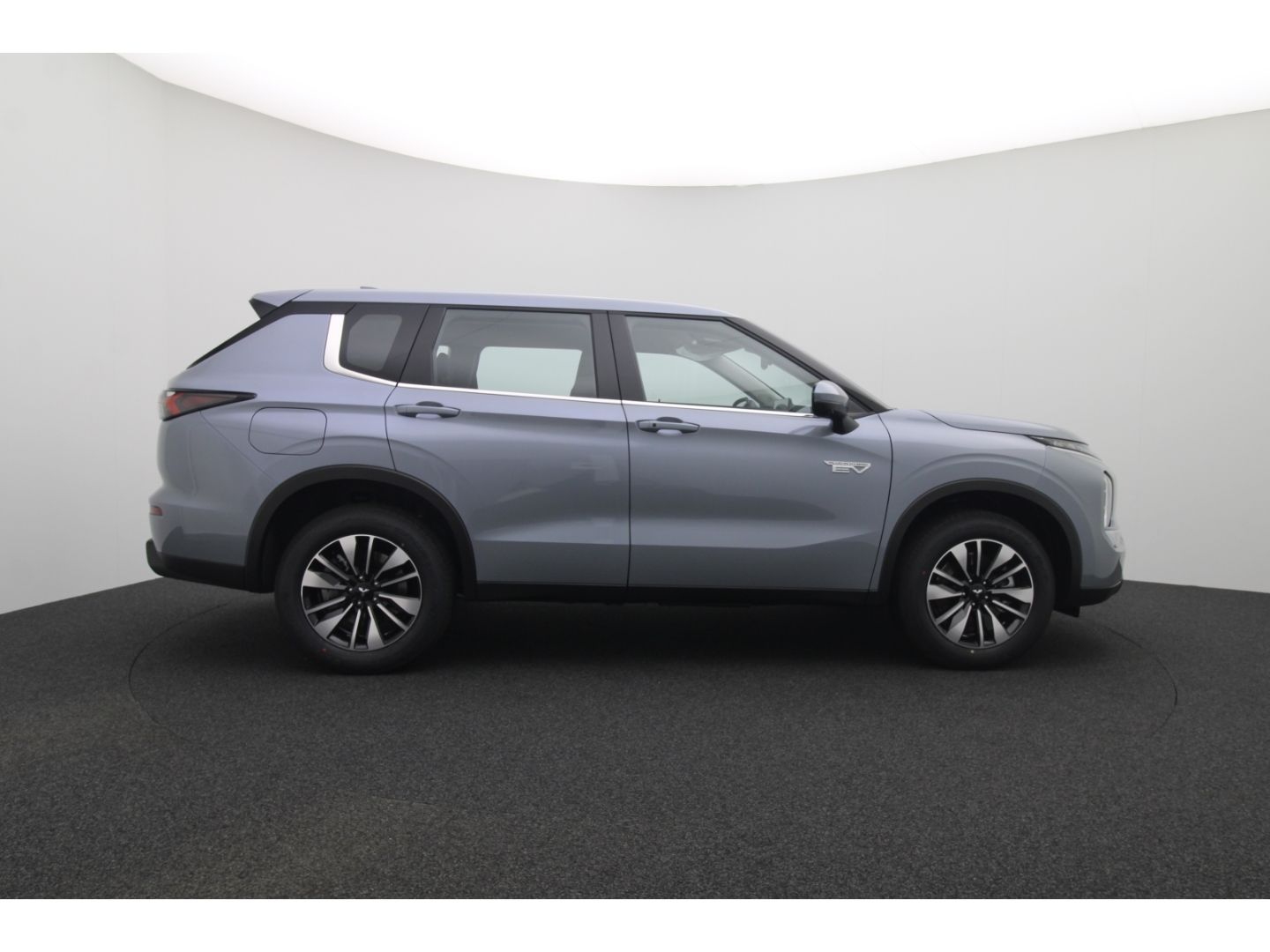 Fahrzeugabbildung Mitsubishi Outlander 2.4 PHEV 100 kW S-AWC Diamant ACC LED
