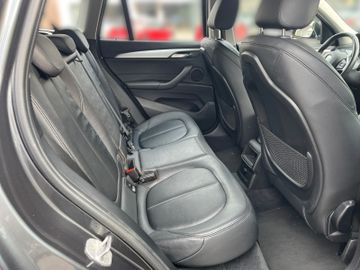 BMW X1 sDrive 20 i