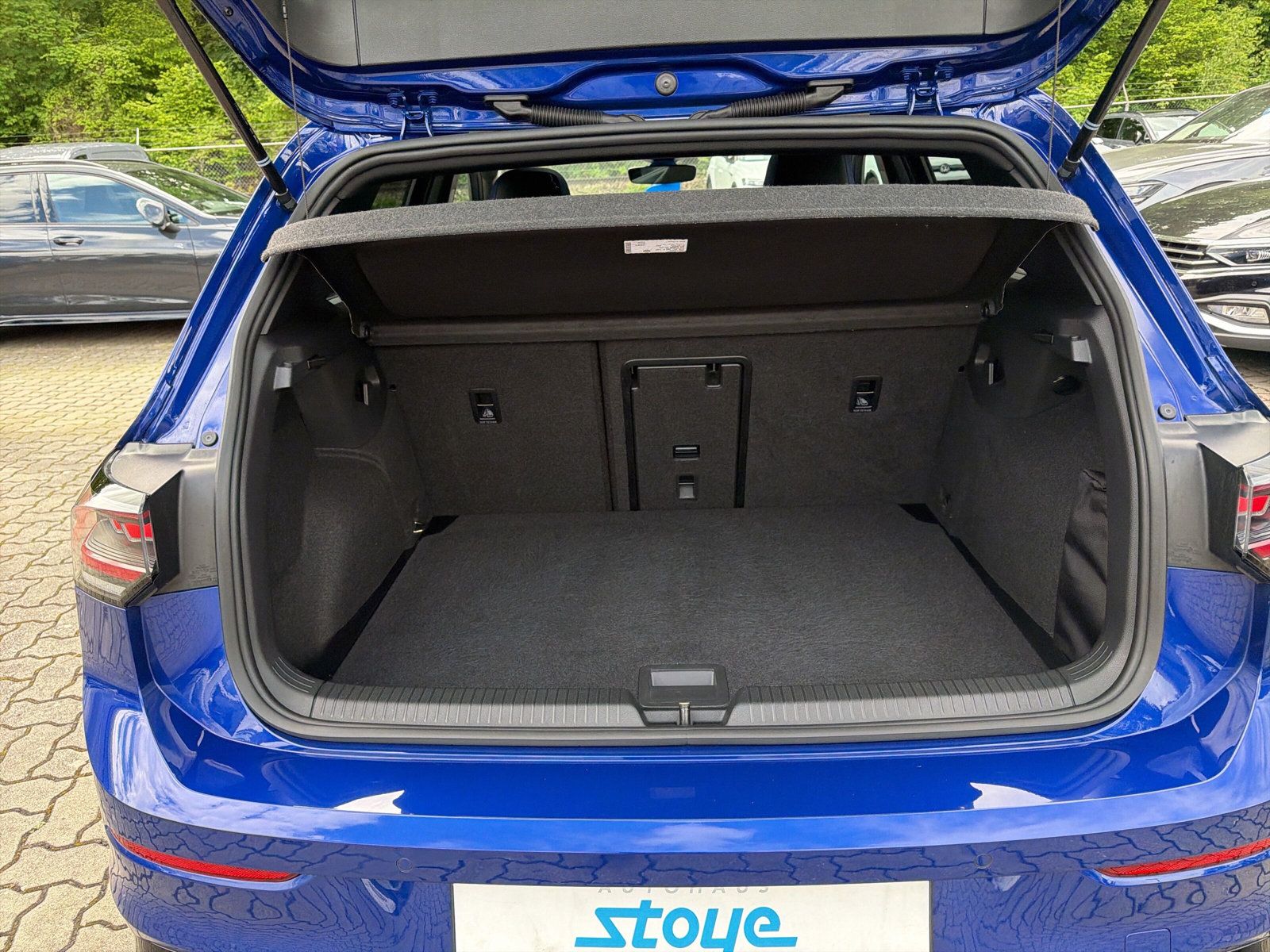 Golf R 4M DSG Navi PANO Harman Kardon Matrix