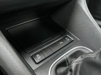 VW Golf Cabriole 2.0 TDI LIFE 2.HD SHZ NAV PDC 17