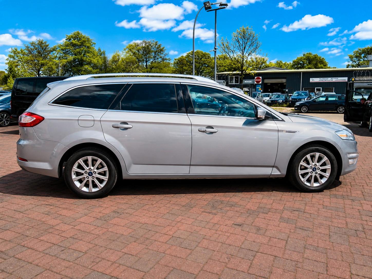 Ford Mondeo 2011 — photo 9