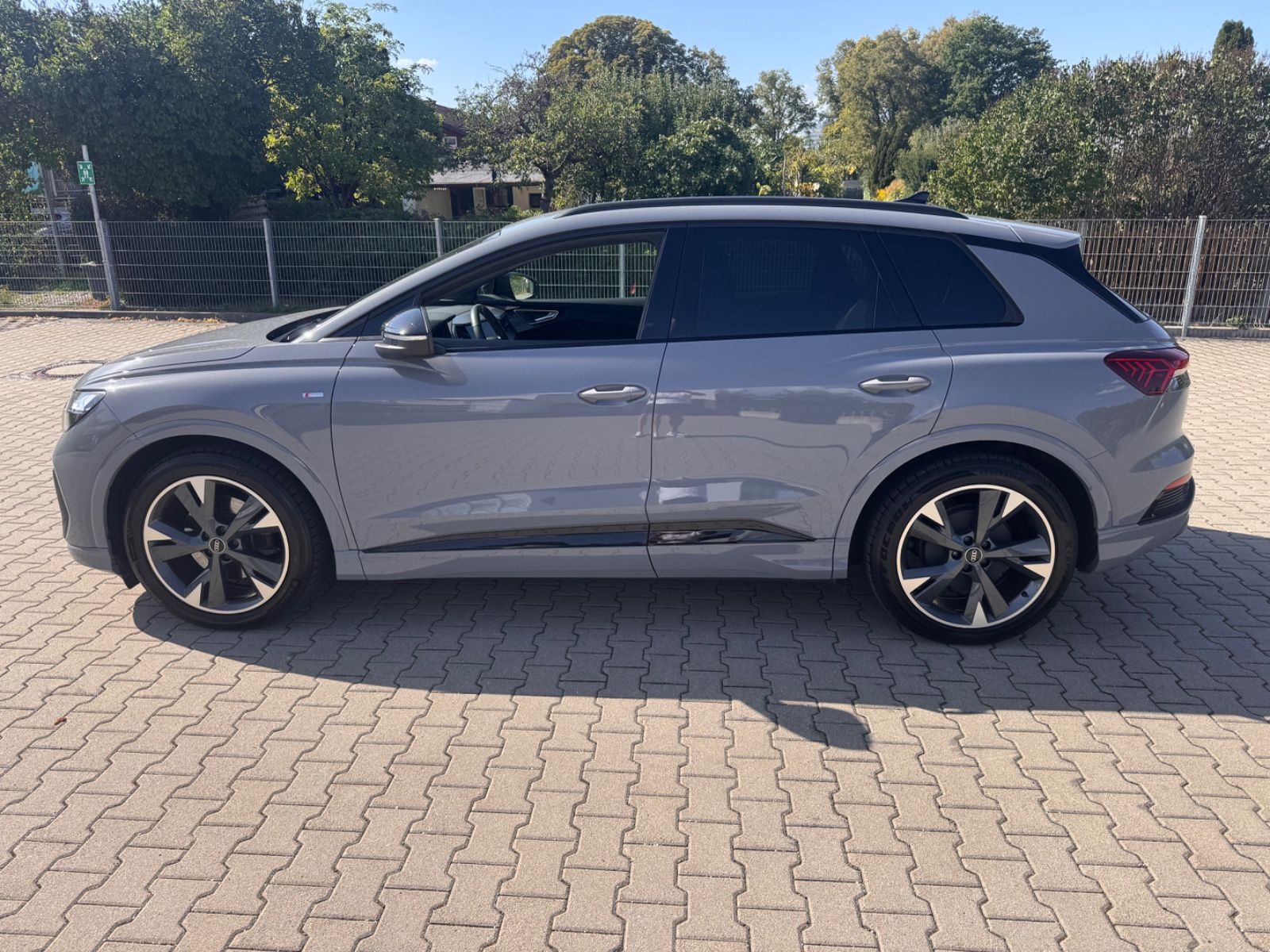 Audi Q4 35e-tron  S-Line Sportpaket 20 Zoll imagem 3