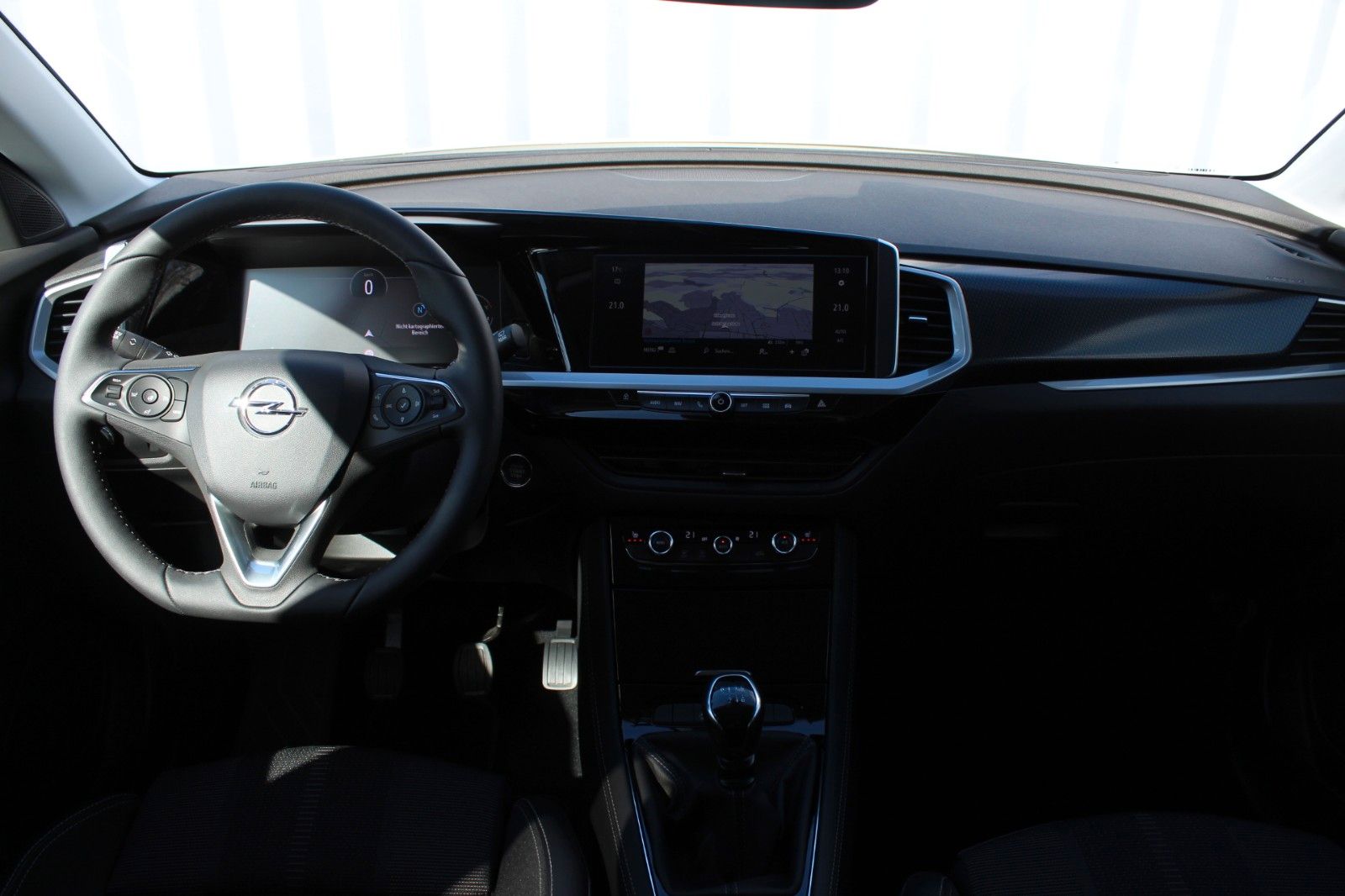 Fahrzeugabbildung Opel Grandland Enjoy Navi*Kamera*Sitzh.
