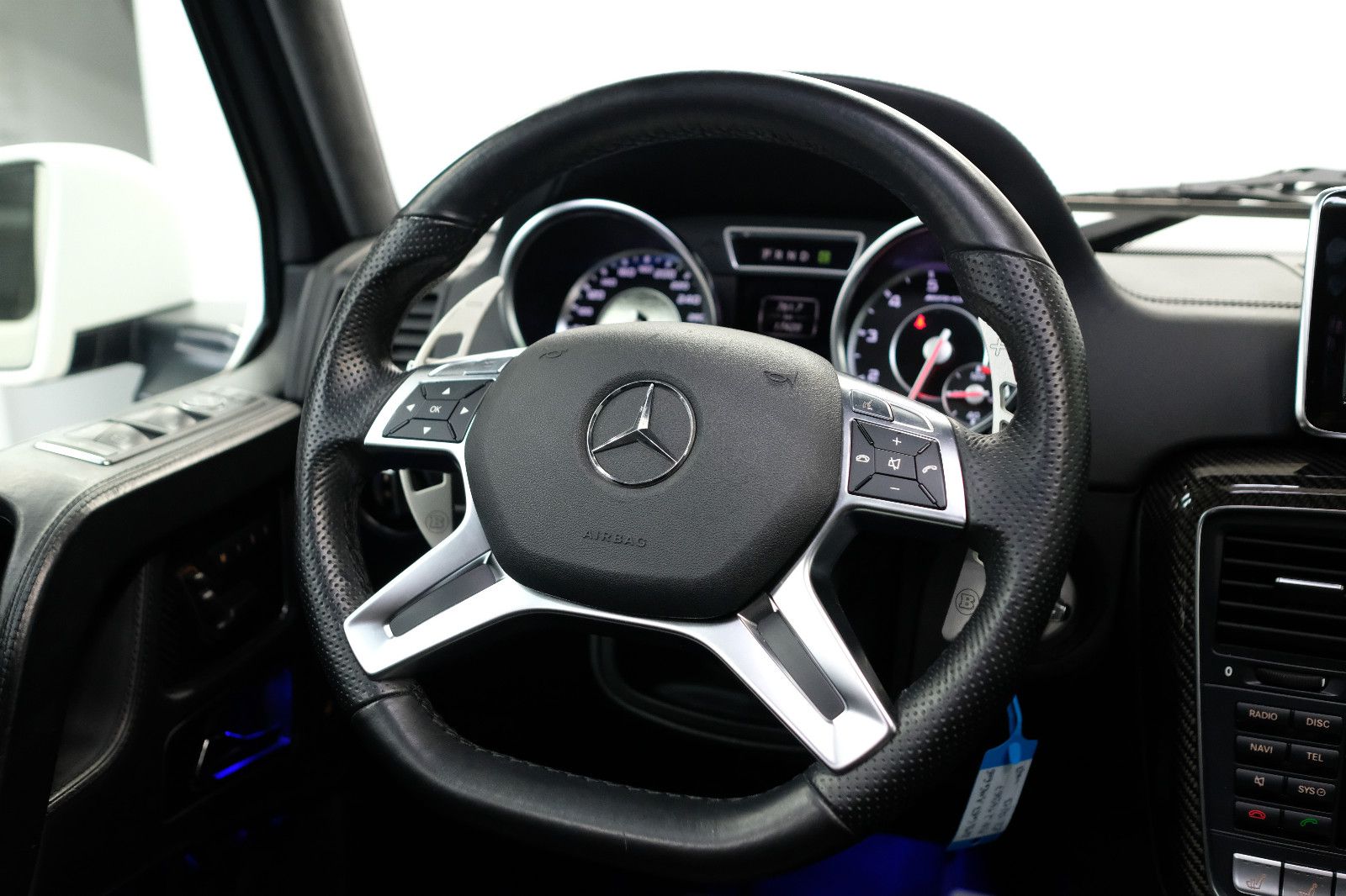 Fahrzeugabbildung Mercedes-Benz G 63 6x6/1.HAND/DEUTSCH/KAMERA/BRABUS/SERVICENEU