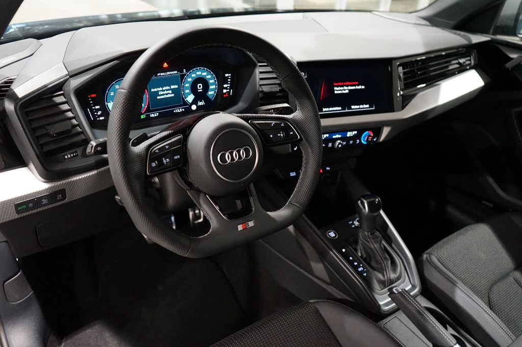AUDI A1 Sportback 40 TFSI | 2x S line | SONOS | 18" AUDI A1 Sportback 40 TFSI | 2x S line | SONOS | 18"