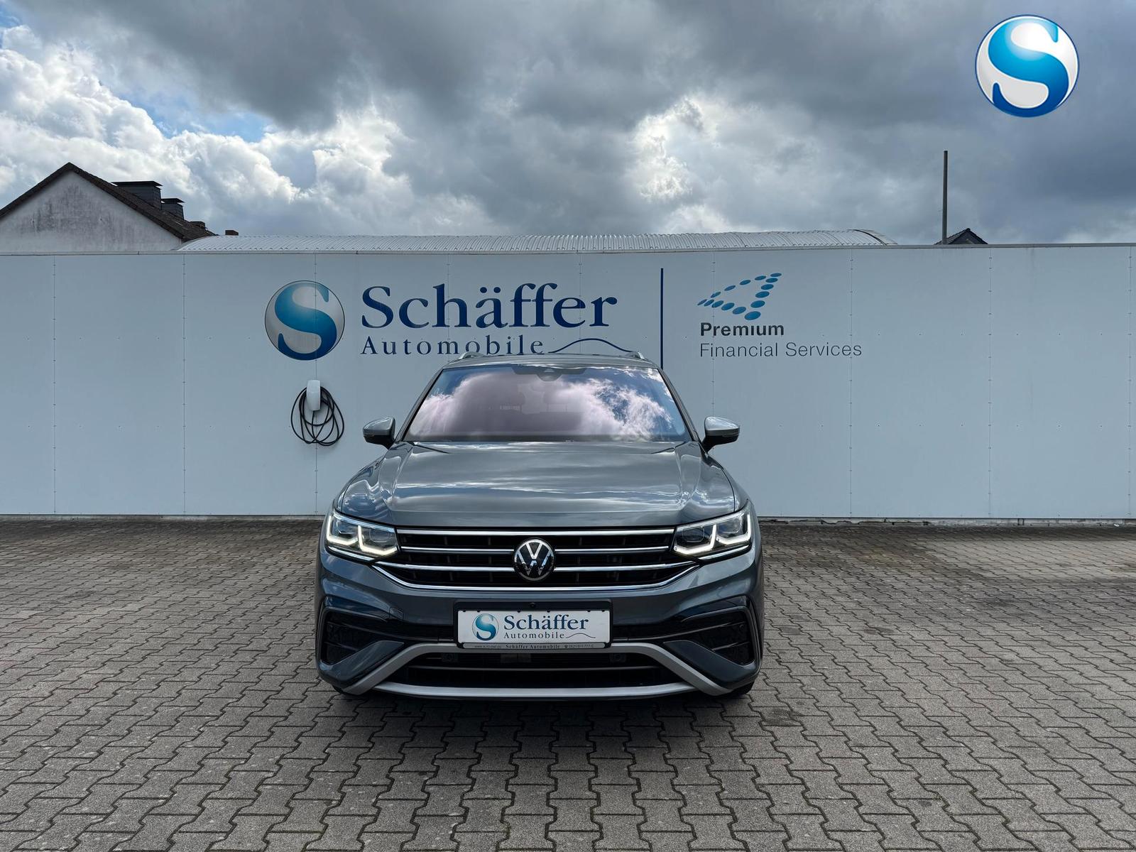 Volkswagen Tiguan ALLSPACE ELEGANCE 4M AHK STHZ PANO HUD...