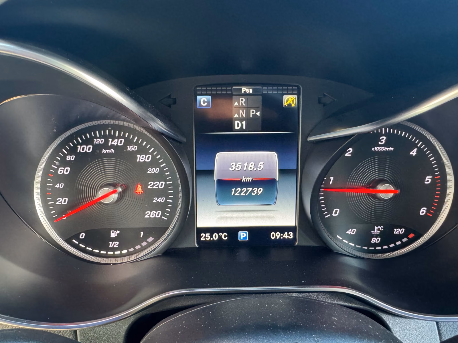 MERCEDES-BENZ GLC 350 D EXCLUSIVE / 9G / 4M / AIRM / LED / BURMEISTER / 360 /258 CH - HAYON ÉLECTRIQUE - TOIT OUVRANT - TOIT PANORAMIQUE