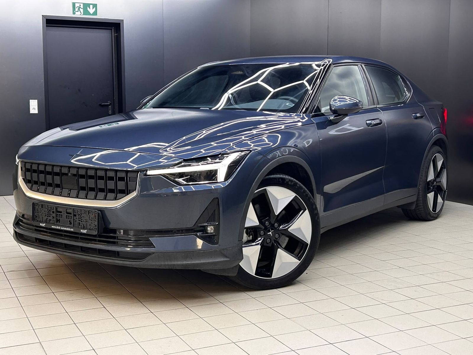 Fahrzeugabbildung Polestar 2 LED+SHZ+NAVI+KEYLESS+ACC+360°+DAB+20"+