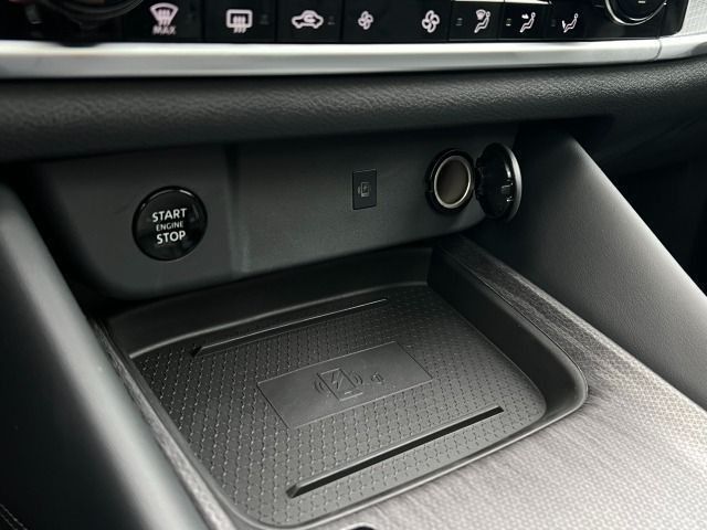 Fahrzeugabbildung Nissan Qashqai 1.3 DIG-T Xtronic Tekna PGD*Bose*MJ26