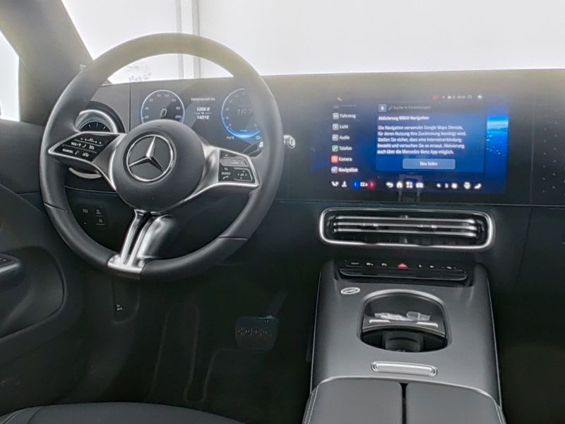 Fahrzeugabbildung Mercedes-Benz CLA 200 EQ Progressive DriveAssist+Pano+Keyless