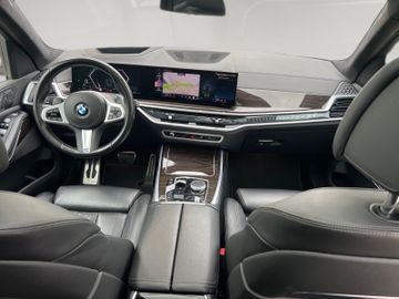 BMW X7 - 12