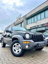 Jeep Cherokee 2.8 CRD Sport - Jeep Cherokee Sport mit Diesel-Antrieb