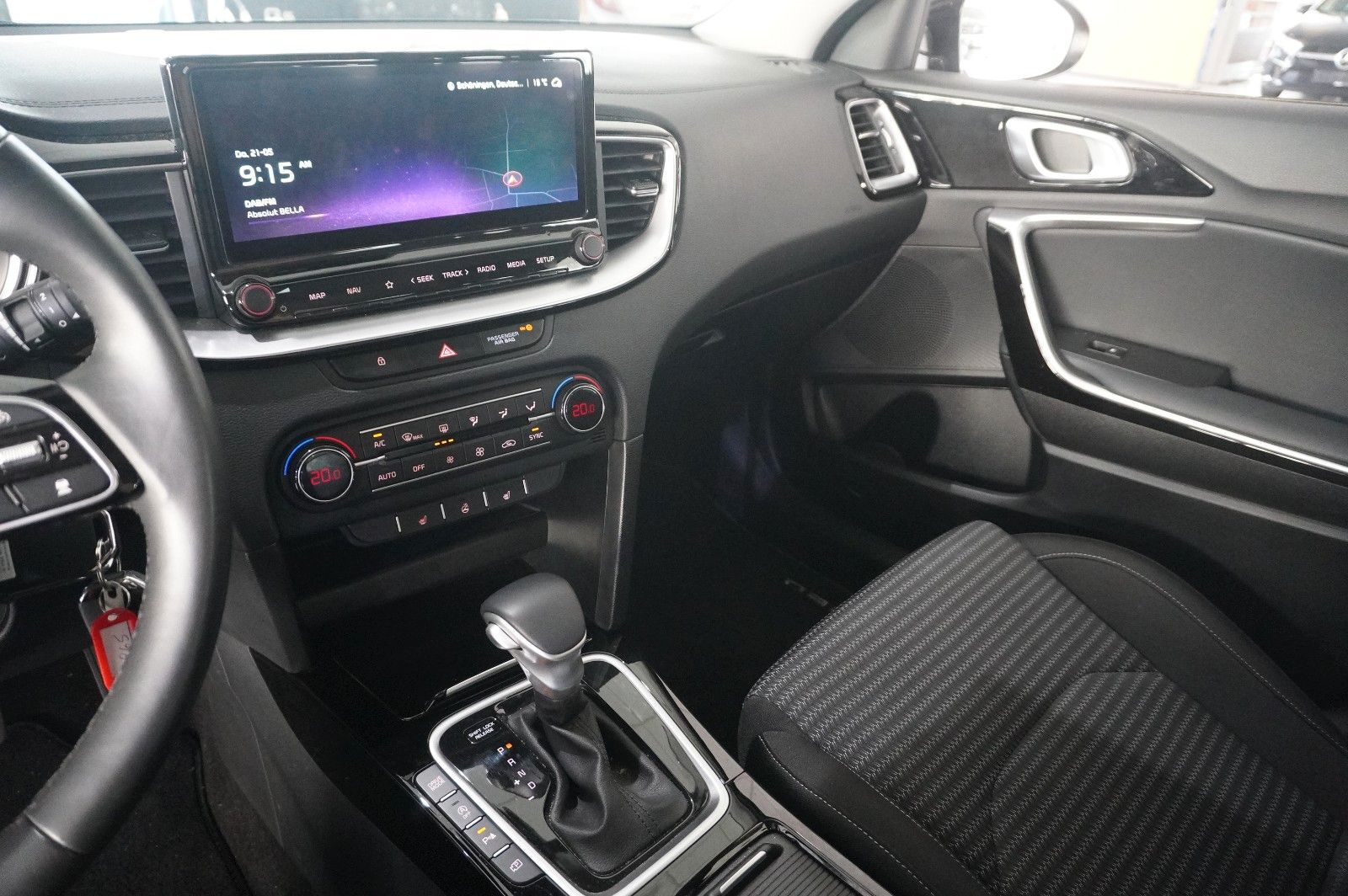 Fahrzeugabbildung Kia cee'd Sportswagon 1.6 CRDI DCT NAVI/LED/KAMERA