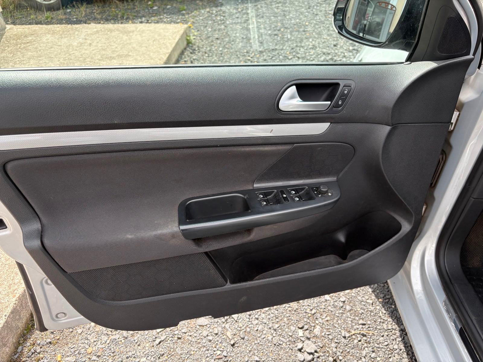Volkswagen Golf 2012 — photo 21