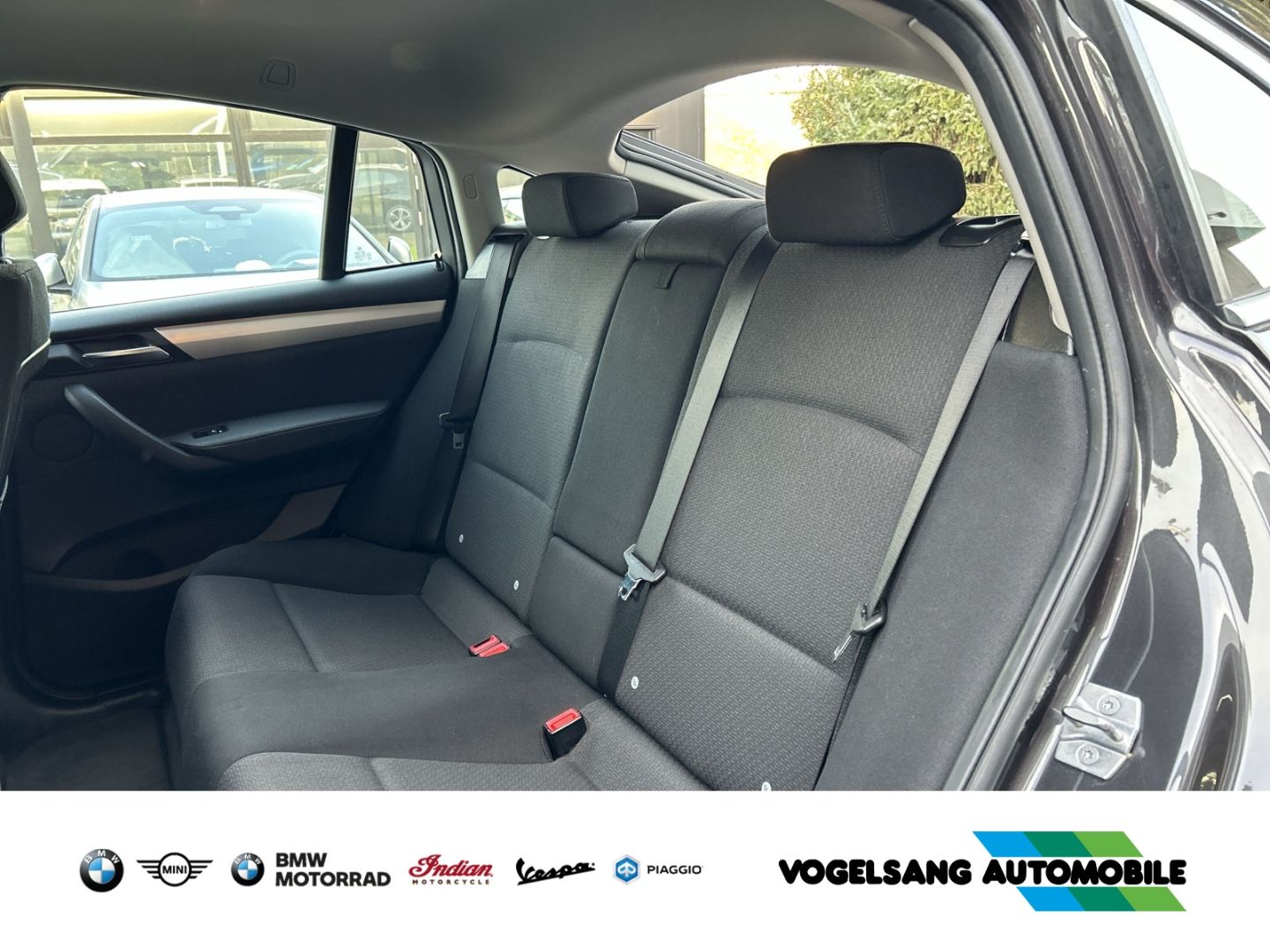 Fahrzeugabbildung BMW X4 XDRIVE20I A,Xenon, Rückfahrk.,Navigation,Temp