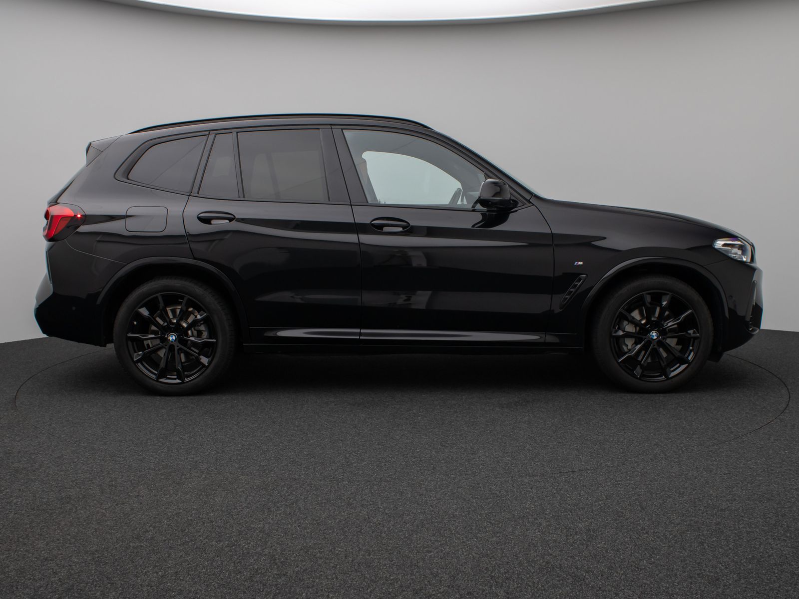 Fahrzeugabbildung BMW X3 xD30i M Sport DAB 360° Komfort Leder 20Zoll