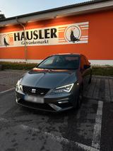 Seat Leon Cupra 300 - Seat Leon mit Benzin-Antrieb: Kleinwagen, Automatik