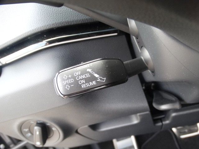 ŠKODA Karoq Karoq Sportline 1.5 TSI DSG 4J Garantie – Bild 12 von 20