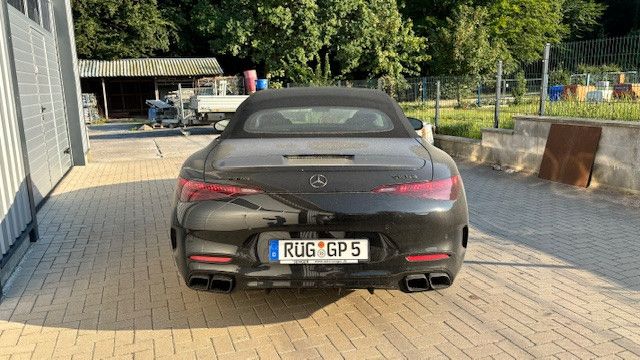 Fahrzeugabbildung Mercedes-Benz SL 63 AMG Roadster 4 Matic +