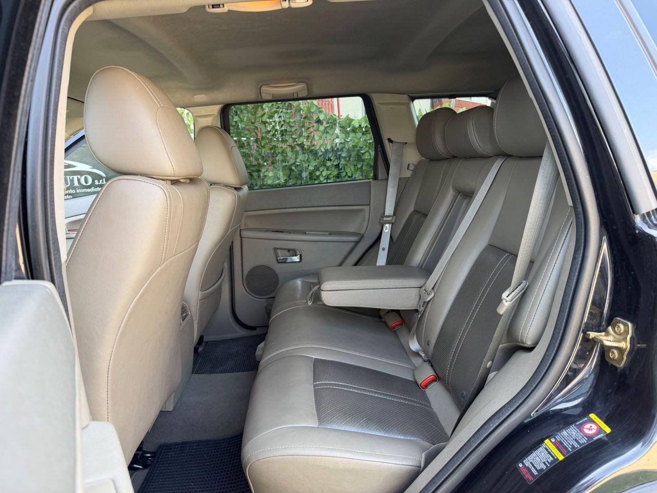 Jeep Grand Cherokee 2005 — photo 8