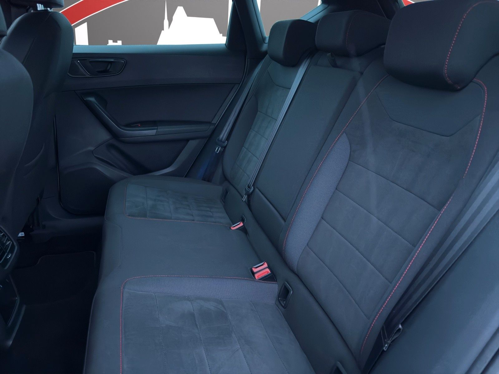 Fahrzeugabbildung SEAT Ateca 1.5 TSI FR DSG LED/NAVI/SHZ/SHZ/AHK