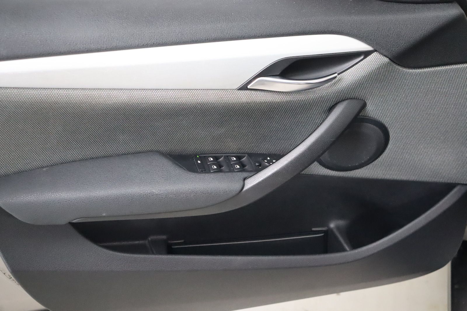 Fahrzeugabbildung BMW X1 18i * X-Line * Xenon * Sitzhzg.