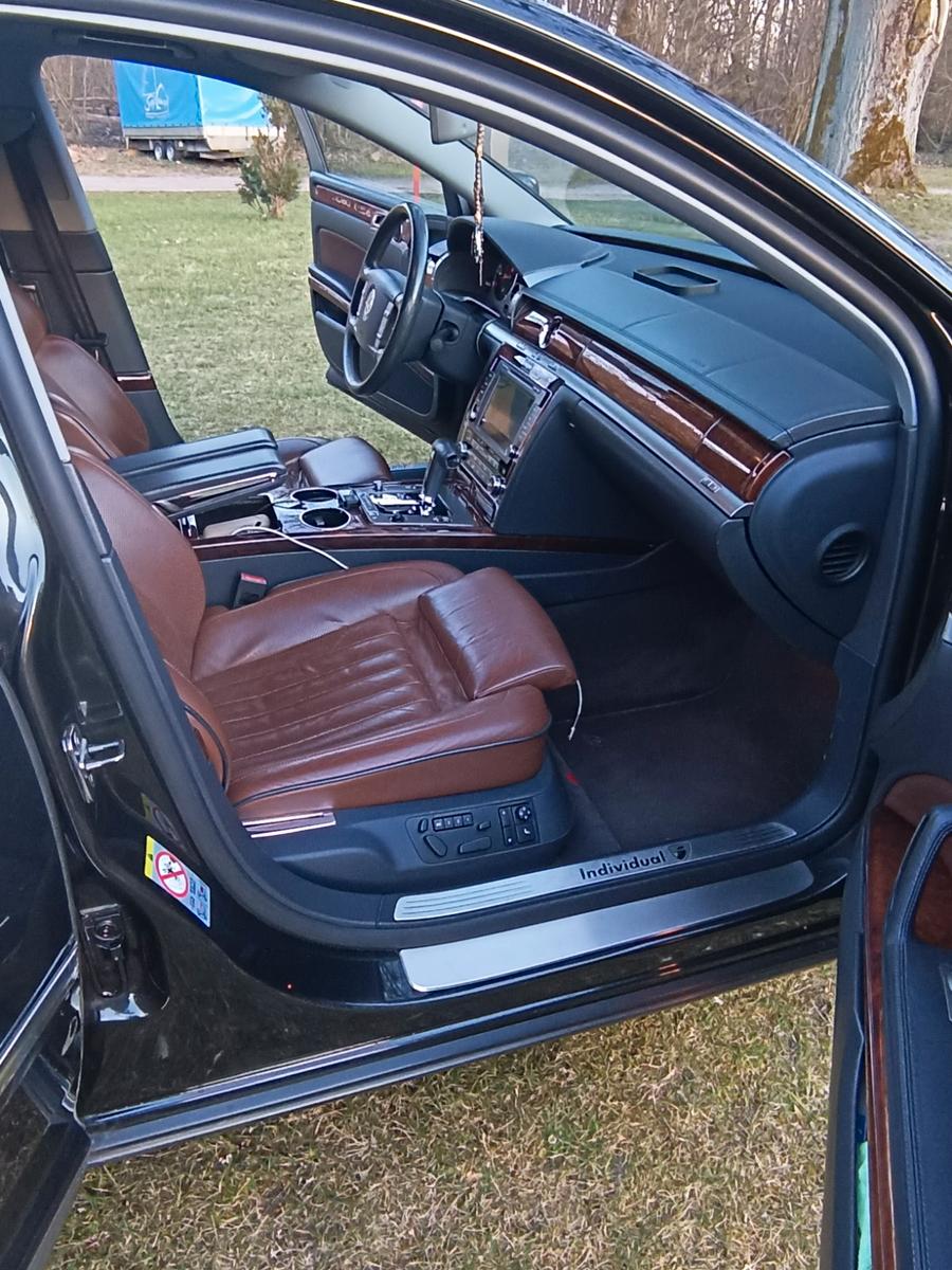 Volkswagen Phaeton 3.0 V6 TDI lang 4MOT. Tiptronic 4-Si...